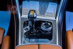 بي ام دبليو 8 الفئة